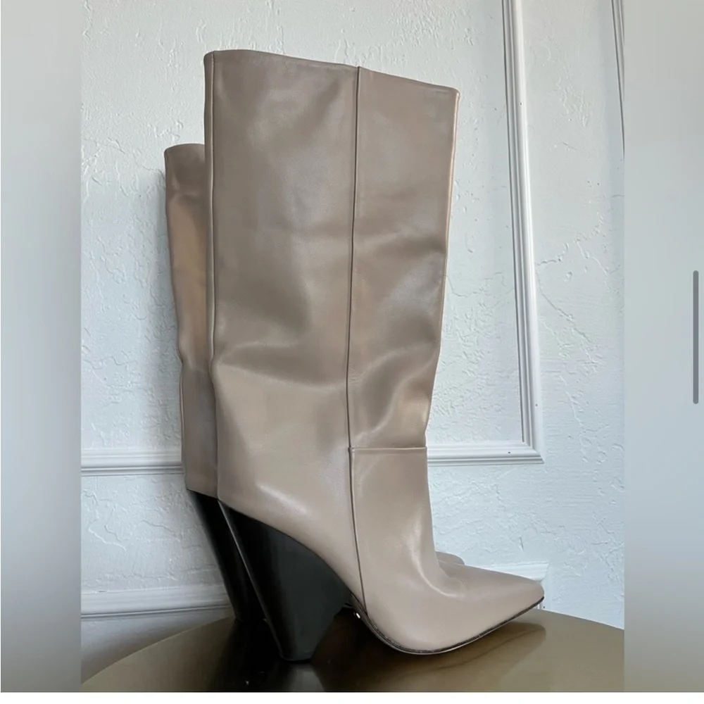 Raye Angle Boot in Beige Leather - Picture 6 of 8